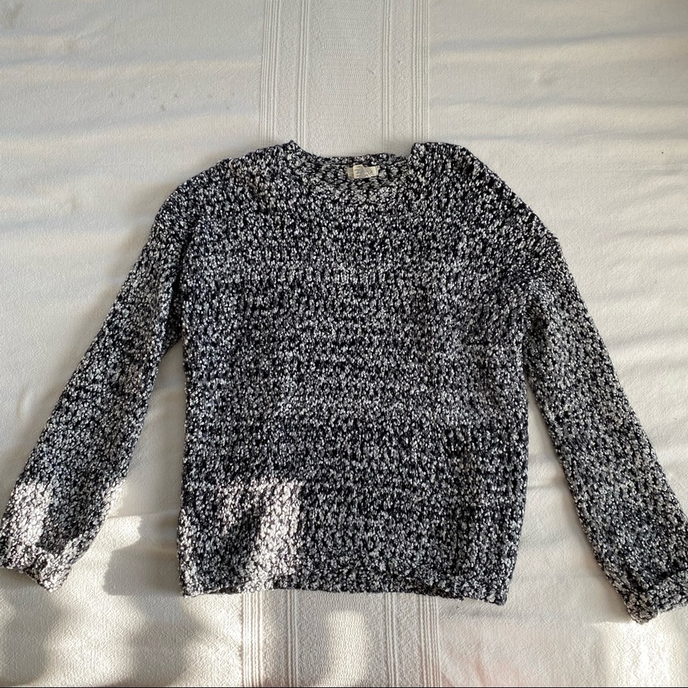 Black & white sweater